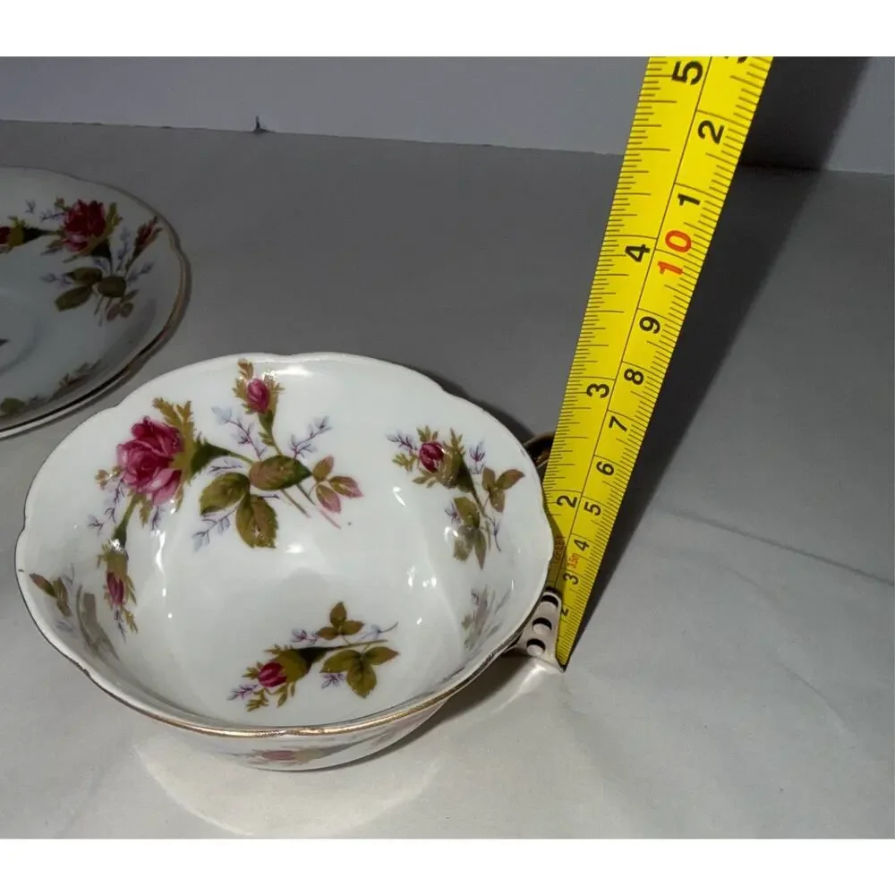 Vintage Lefton China Hand Painted Teacup & Saucer Set Red Pink Roses‎ Gold Trim